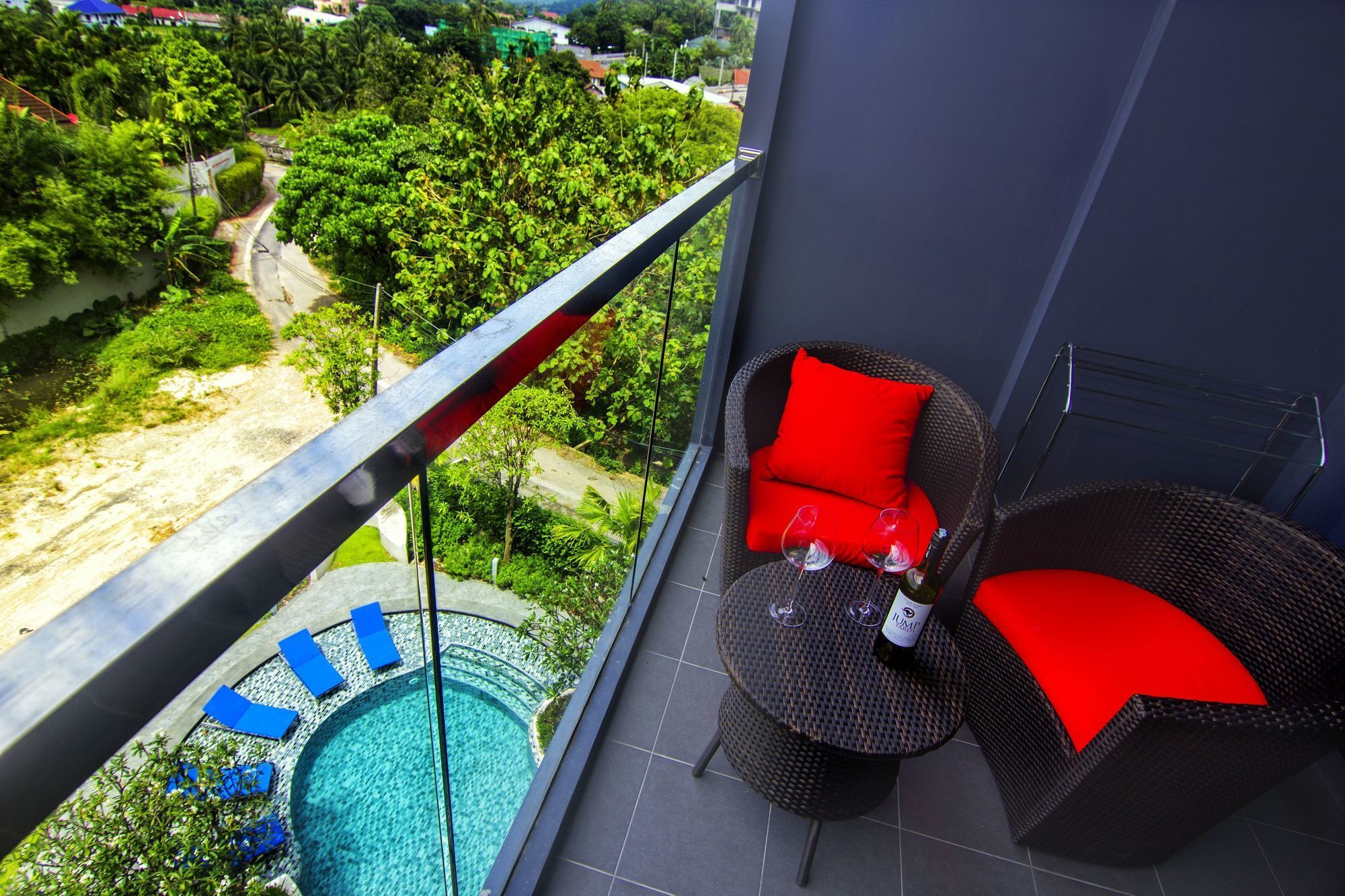 Apartamento The Aristo By Holy Cow 201 Phuket Exterior foto