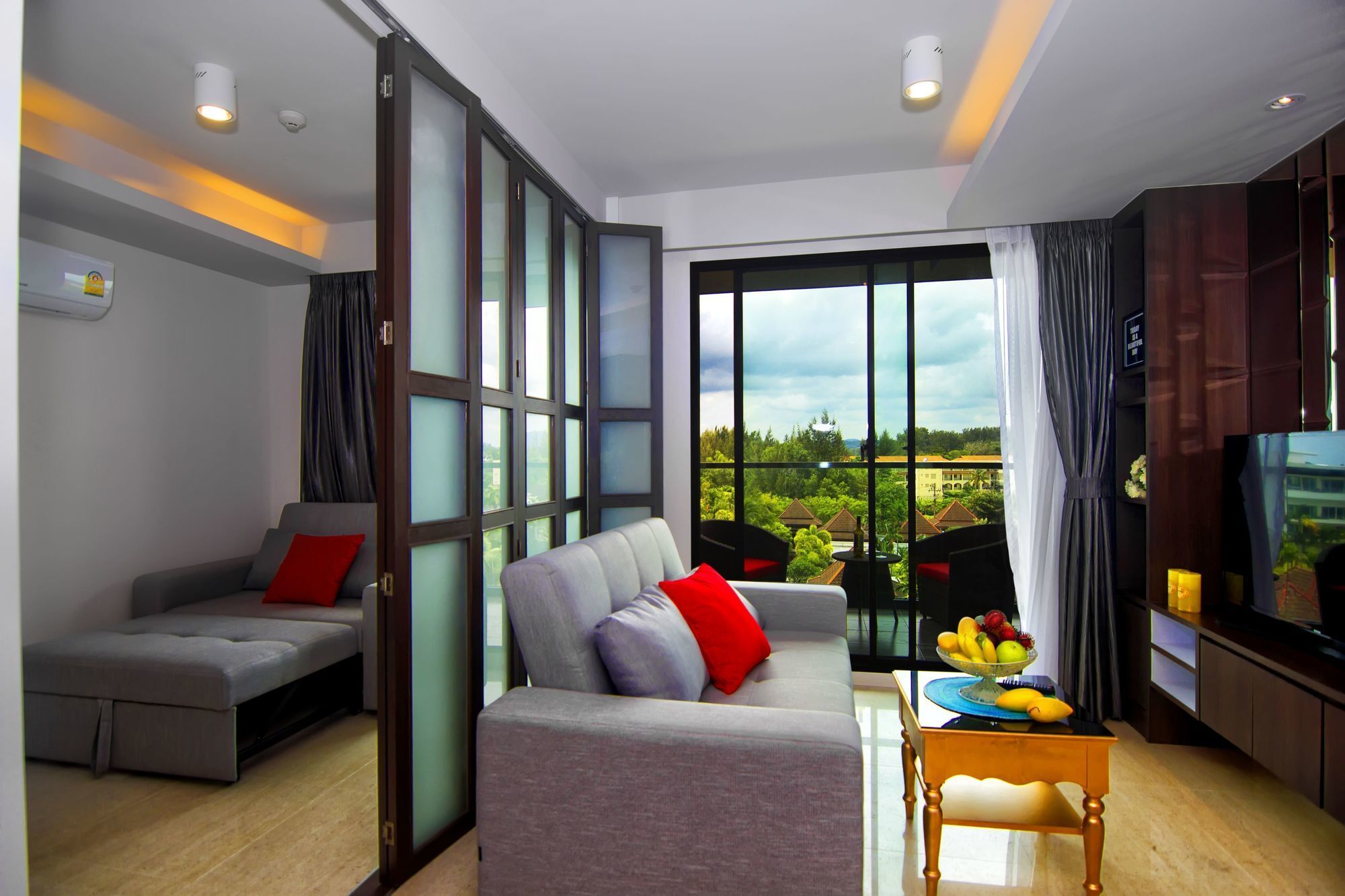 Apartamento The Aristo By Holy Cow 201 Phuket Exterior foto